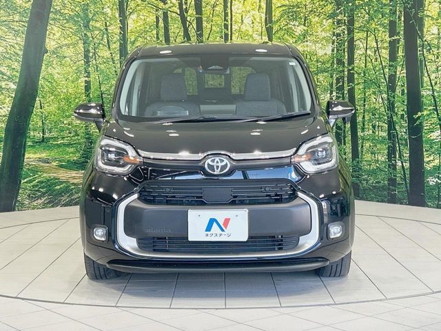 TOYOTA SIENTA HYBRID 2023