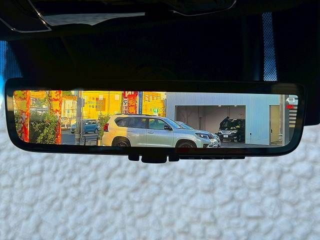 TOYOTA HARRIER HYBRID 2023