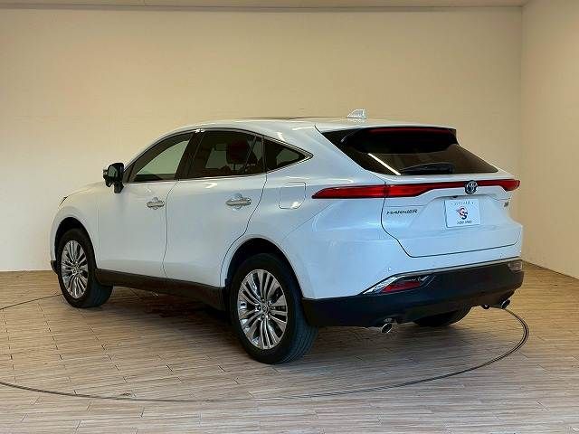 TOYOTA HARRIER HYBRID 2023