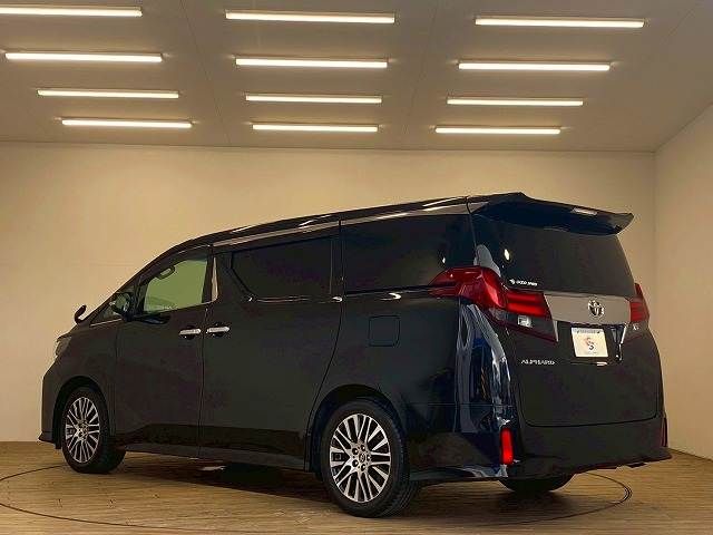TOYOTA ALPHARD 2015