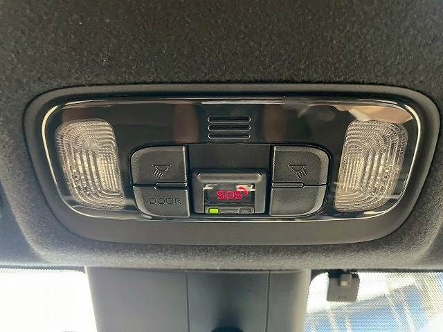 TOYOTA YARIS CROSS HYBRID 2023