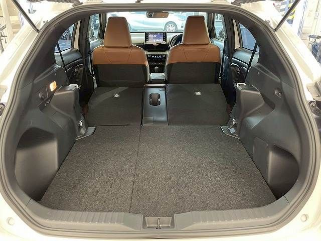 TOYOTA YARIS CROSS HYBRID 2023