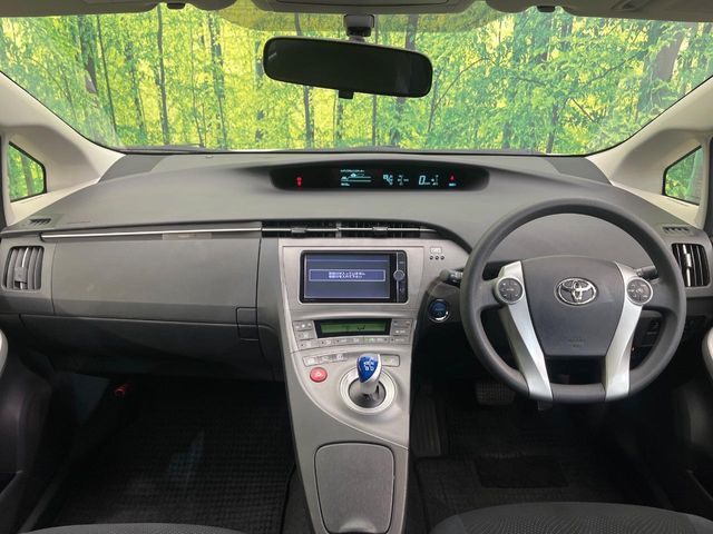TOYOTA PRIUS 2012