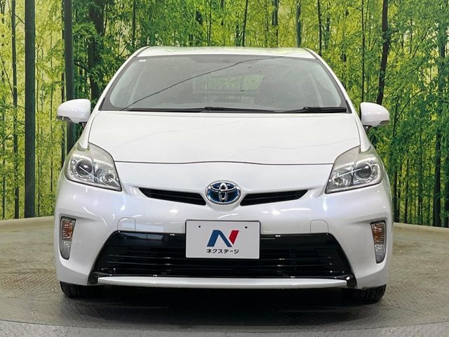 TOYOTA PRIUS 2012