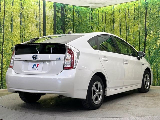 TOYOTA PRIUS 2012