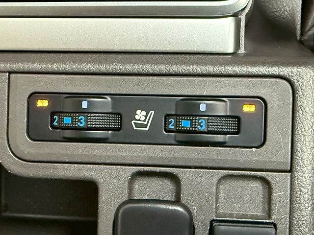 TOYOTA LANDCRUISER PRADO 2023