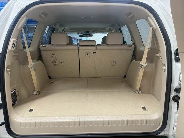 TOYOTA LANDCRUISER PRADO 2023