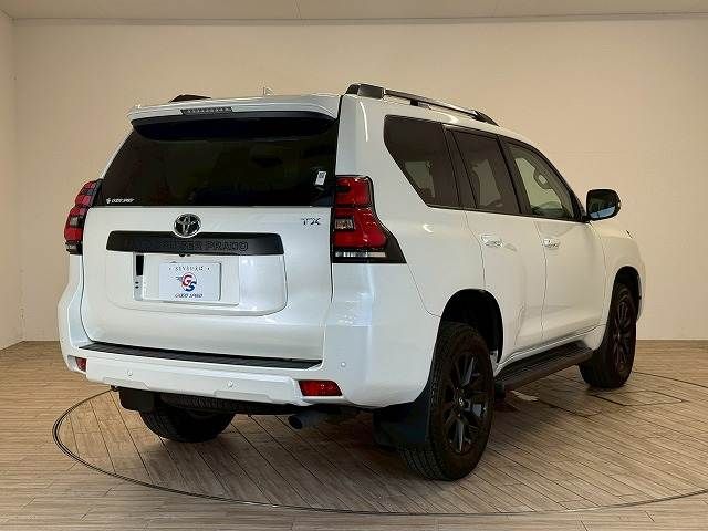 TOYOTA LANDCRUISER PRADO 2023