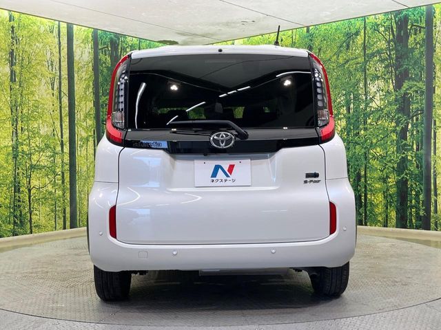 TOYOTA SIENTA HYBRID 2023