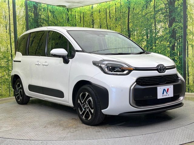 TOYOTA SIENTA HYBRID 2023