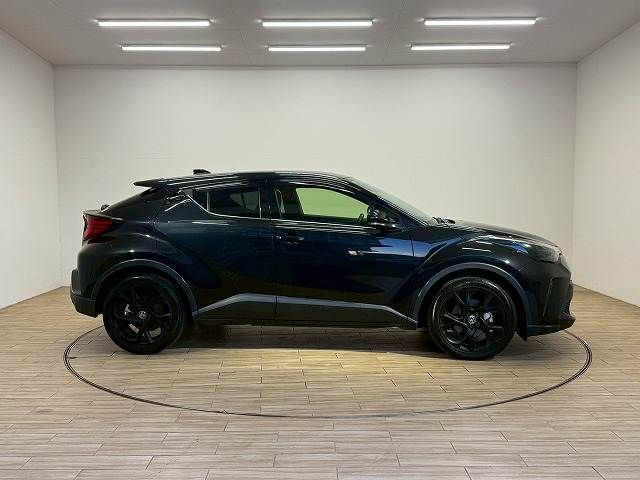 TOYOTA C-HR 2021
