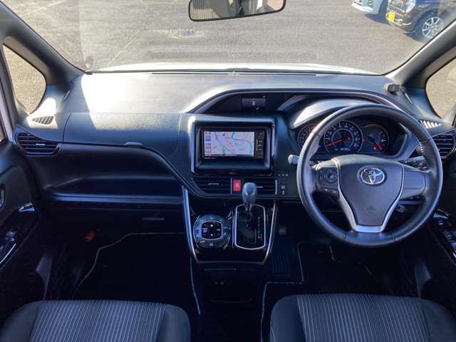 TOYOTA VOXY 4WD 2018