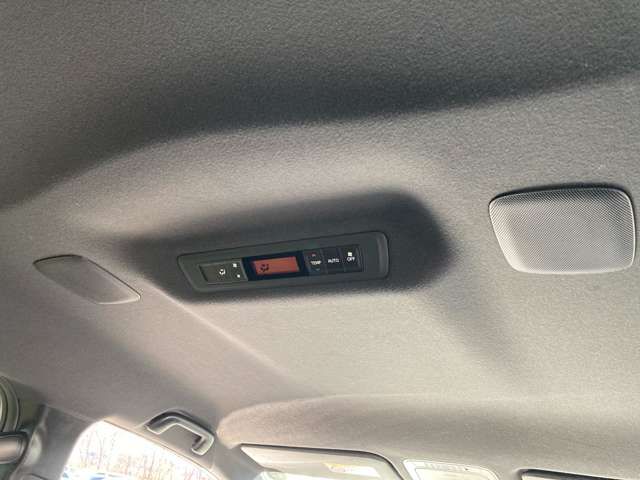 TOYOTA VOXY 4WD 2018