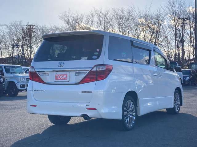 TOYOTA ALPHARD 4WD 2015
