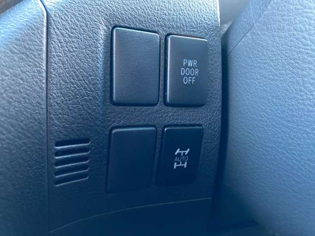 TOYOTA ALPHARD 4WD 2015