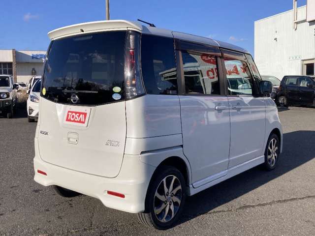 NISSAN ROOX 4WD 2011