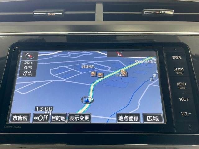 TOYOTA PRIUS Alpha 2015