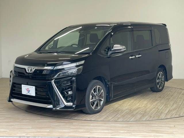 TOYOTA VOXY 2020