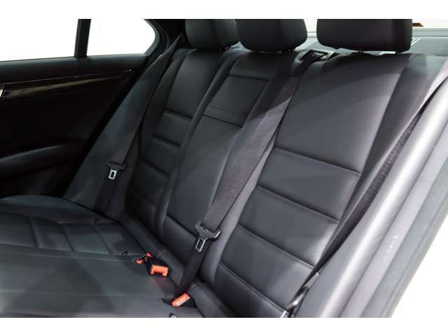 MERCEDES BENZ MERCEDES AMG C class sedan 2011