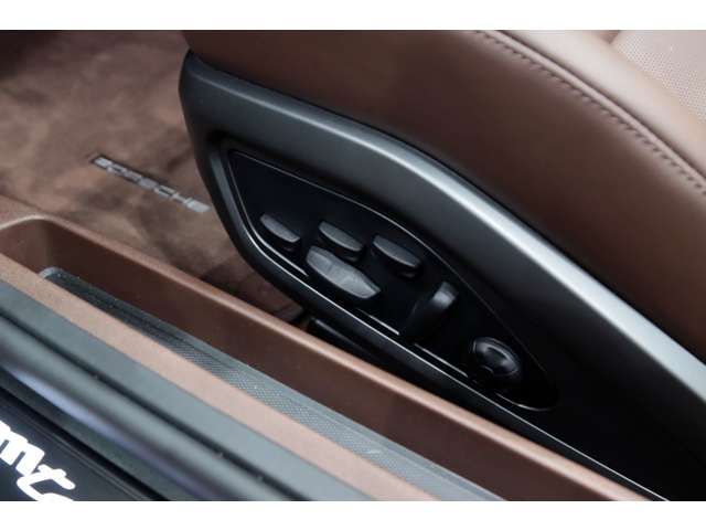 PORSCHE PORSCHE 911 2023