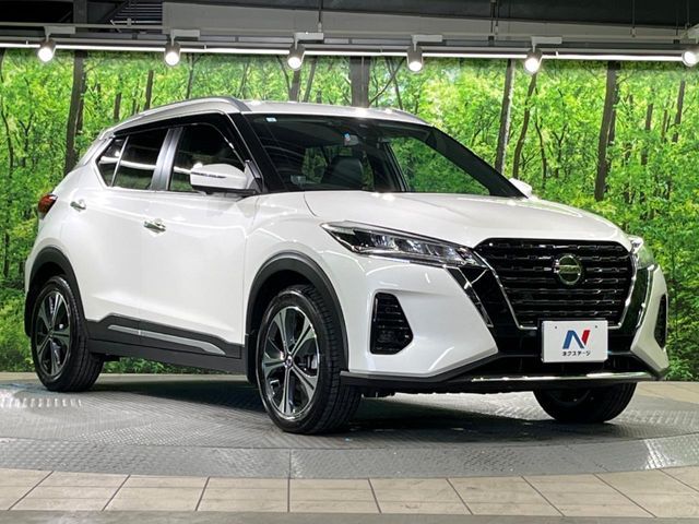 NISSAN KICKS 2021