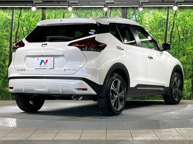 NISSAN KICKS 2021