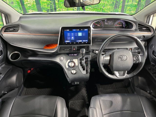 TOYOTA SIENTA 2019
