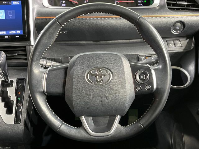 TOYOTA SIENTA 2019