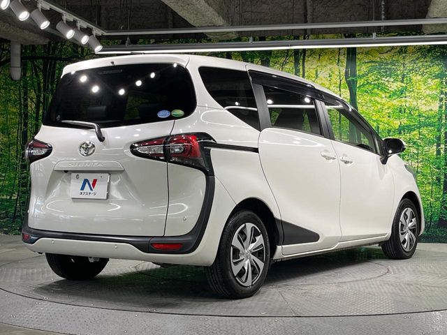 TOYOTA SIENTA 2019