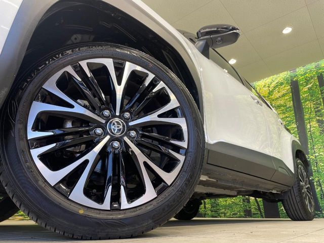 TOYOTA YARIS CROSS 2025