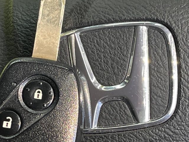 HONDA FIT HYBRID 2011