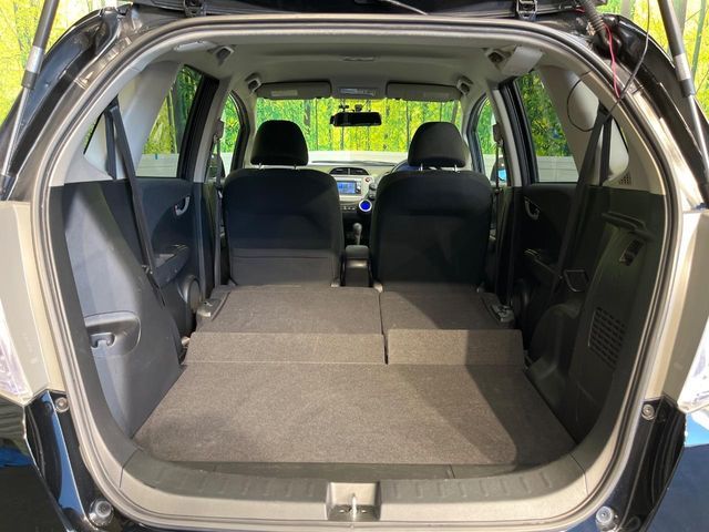 HONDA FIT HYBRID 2011