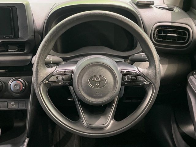 TOYOTA YARIS CROSS 2025