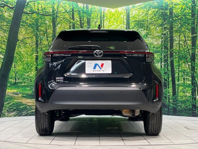 TOYOTA YARIS CROSS 2025