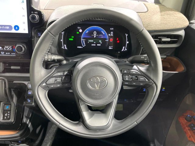 TOYOTA SIENTA HYBRID 2023