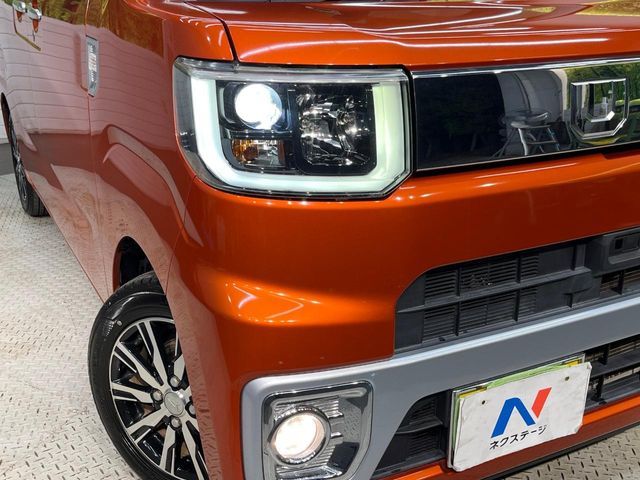 DAIHATSU WAKE 2015