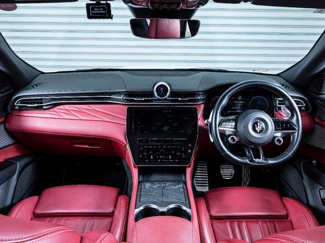 MASERATI MASERATI Grecale 2023