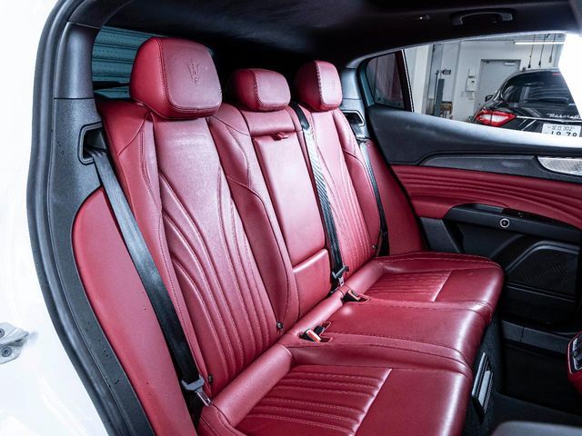 MASERATI MASERATI Grecale 2023