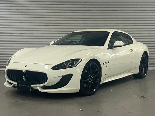 MASERATI MASERATI GRANTURISMO 2016