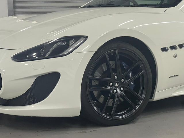 MASERATI MASERATI GRANTURISMO 2016