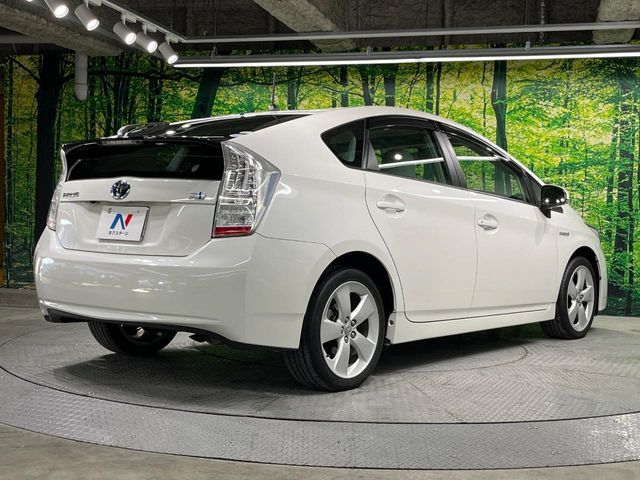 TOYOTA PRIUS 2010