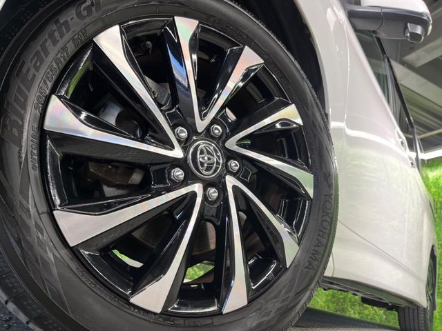 TOYOTA NOAH HYBRID 2023