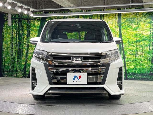TOYOTA NOAH 2020