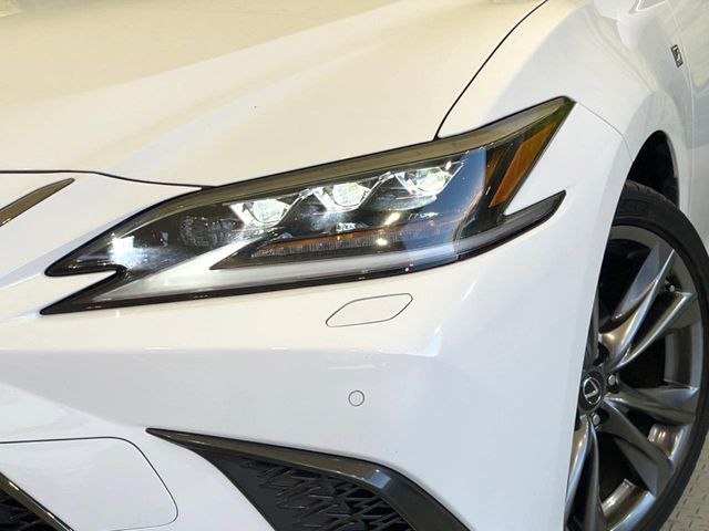 TOYOTA LEXUS ES300h 2019
