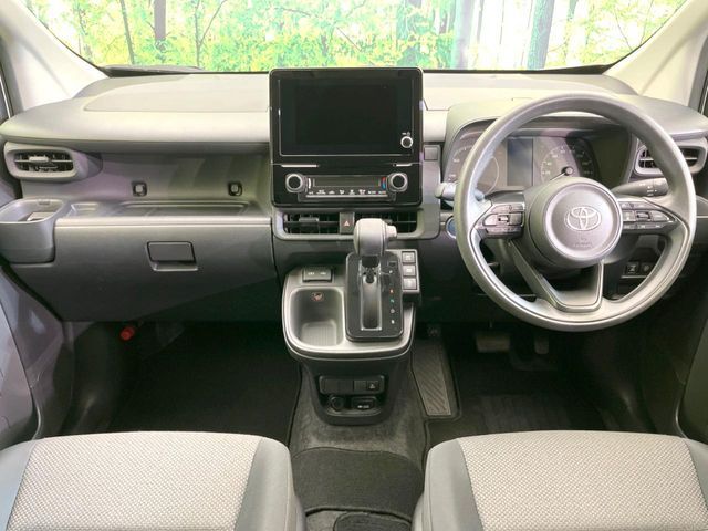 TOYOTA SIENTA HYBRID 2022