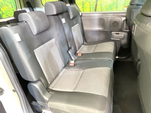 TOYOTA SIENTA HYBRID 2022