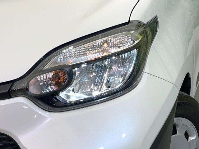 TOYOTA SIENTA HYBRID 2022