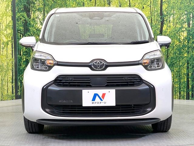 TOYOTA SIENTA HYBRID 2022
