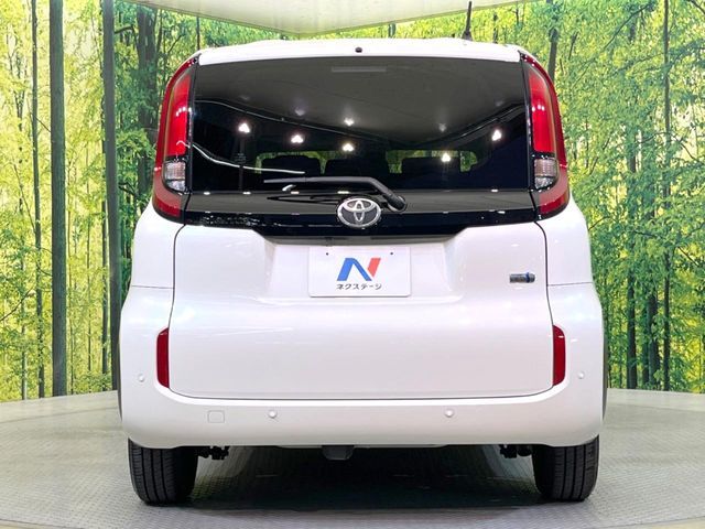 TOYOTA SIENTA HYBRID 2022