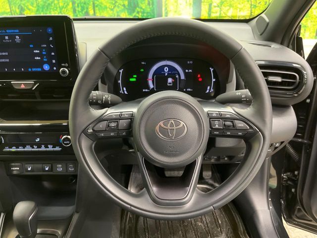 TOYOTA YARIS CROSS HYBRID 2025